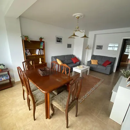 Centrico Con Vistas Y Cerca De Playa Apartment *
