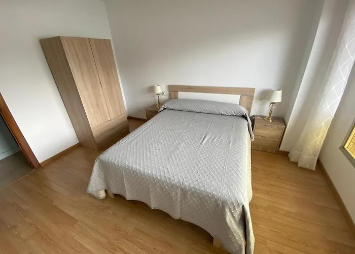 Céntrico Con Vistas Y Cerca De Playa * Puentedeume