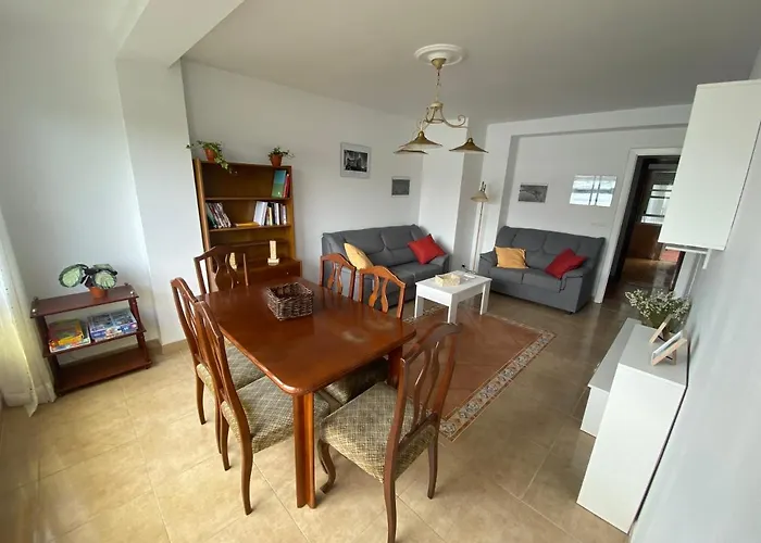 Céntrico Con Vistas Y Cerca De Playa Apartamento *