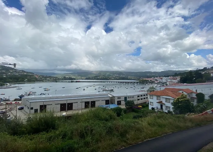 Céntrico Con Vistas Y Cerca De Playa * Puentedeume